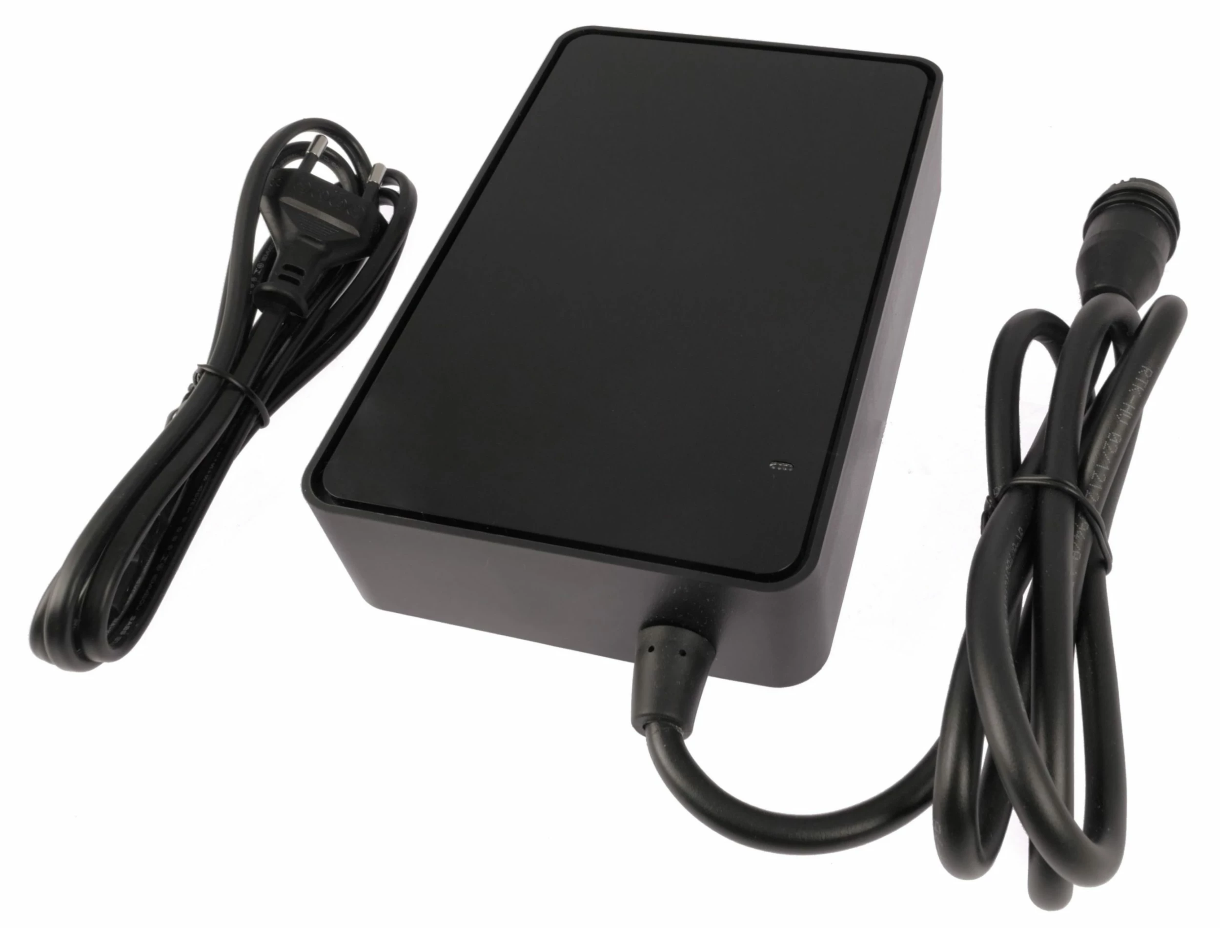 Derby Cycle - Chargeur 3A Pour Batteries Impulse EVO & Xion 3 Derby Cycle - Chargeur 3A Pour Batteries Impulse EVO & Xion