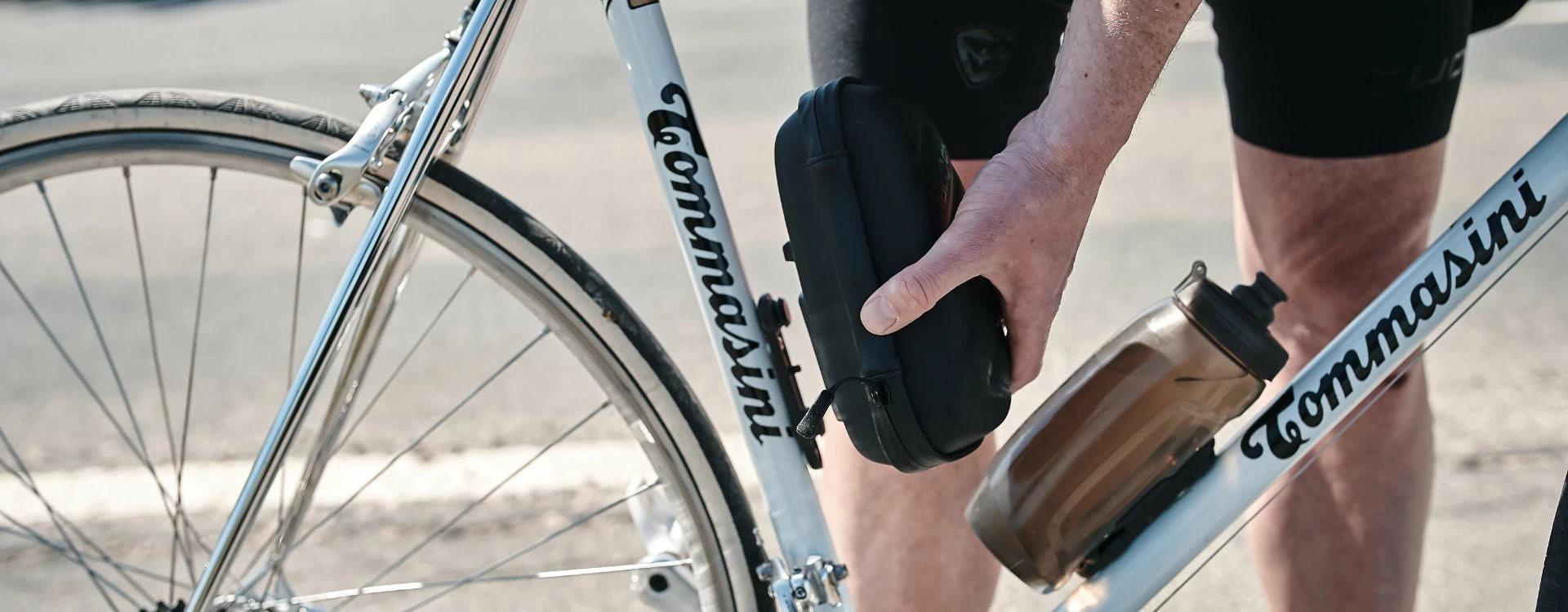 Fidlock TWIST - Pochette Outil De Cadre + Support Vélo Bike Base 6 Fidlock TWIST - Pochette Outil De Cadre + Support Vélo Bike Base – Image 4