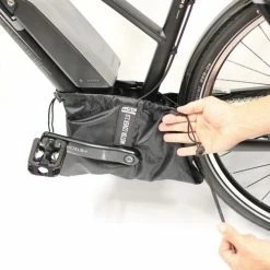 NC-17 Connect - Housse De Protection Pour Moteur Central -Promos Vélo Électrique Magasin nc 17 connect housse de protection pour moteur central montage 3 3840x2160